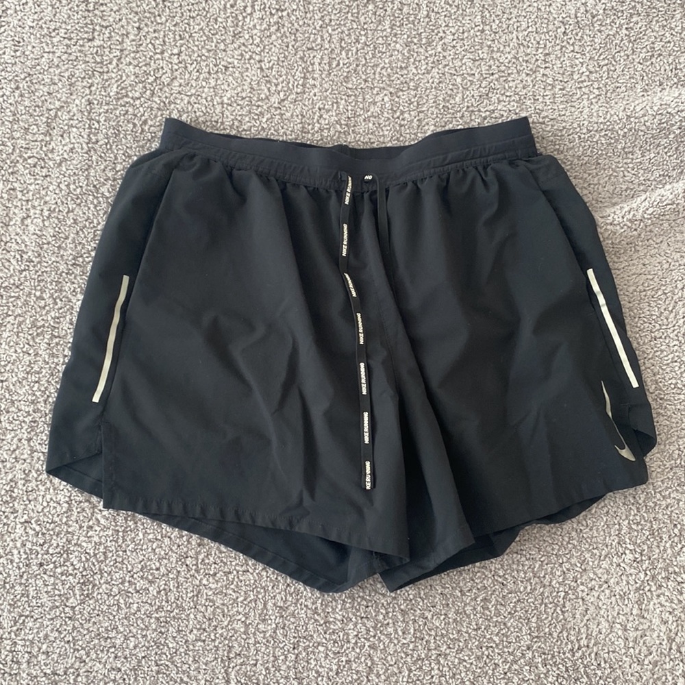 Nike Stride 5” Shorts sz L EUC - Picture 4 of 7